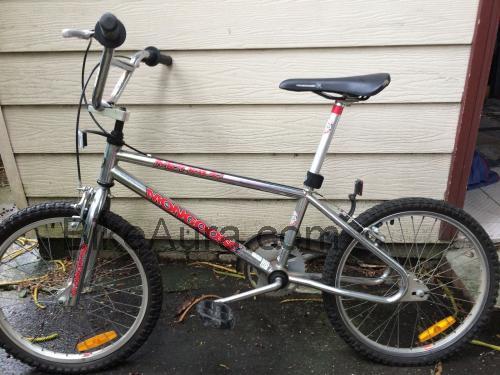 Mongoose Menace ficha tecnica